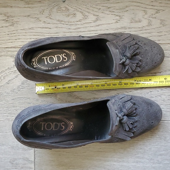 Tod's gray suede heels - Picture 4 of 9